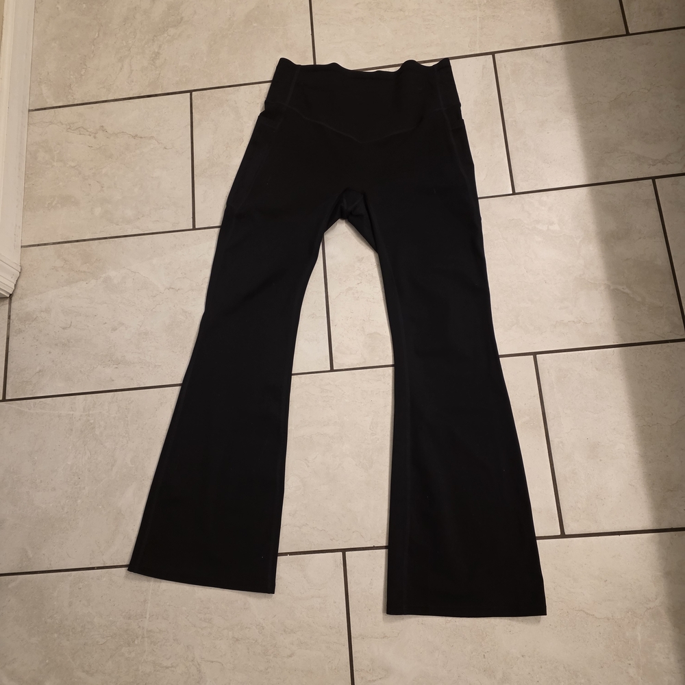 Halara SoCinched Flared Leggings